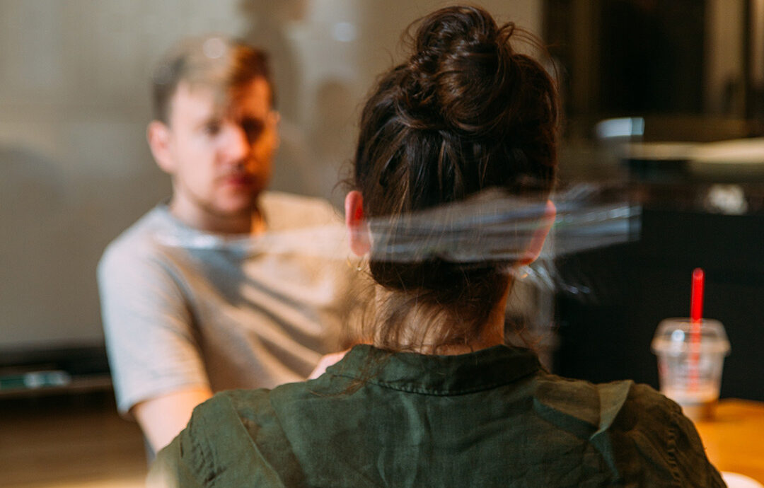 De ongemakkelijke stilte: als er stiltes vallen in een gesprek